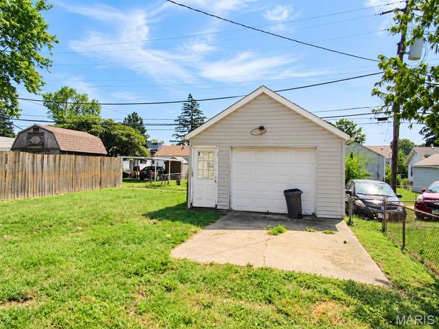 2712 Edwards Street, Granite City, IL 62040