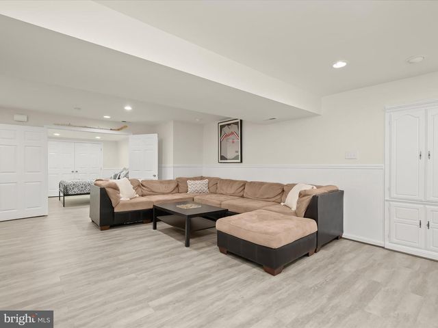 18 PARK VISTA CT, Silver Spring, MD 20906
