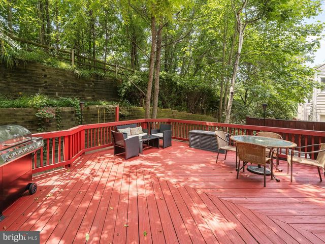 18 PARK VISTA CT, Silver Spring, MD 20906