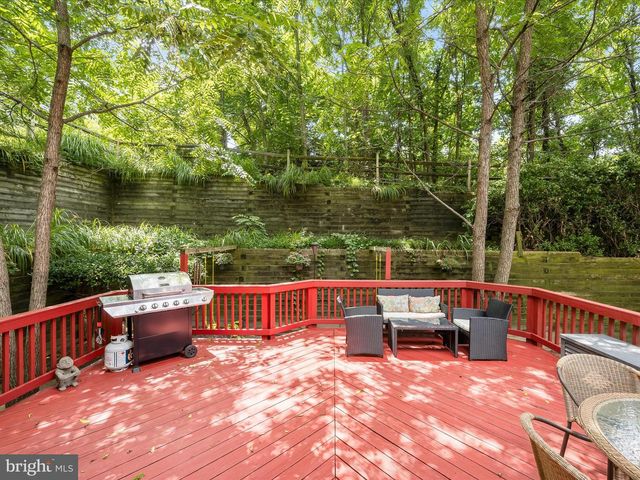 18 PARK VISTA CT, Silver Spring, MD 20906