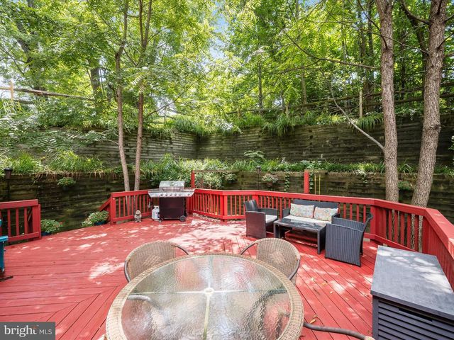 18 PARK VISTA CT, Silver Spring, MD 20906