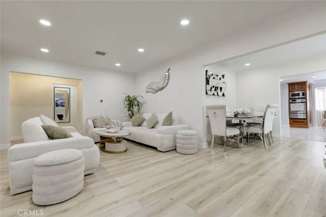 15556 Valerio, Van Nuys, CA 91406