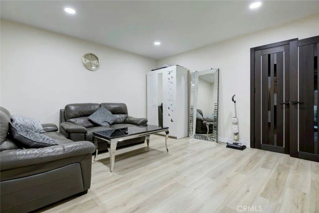 15556 Valerio, Van Nuys, CA 91406
