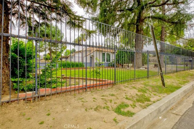 15556 Valerio, Van Nuys, CA 91406