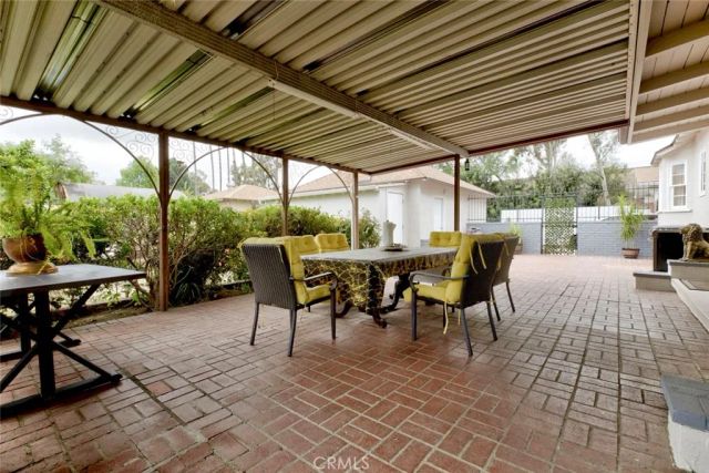 15556 Valerio, Van Nuys, CA 91406