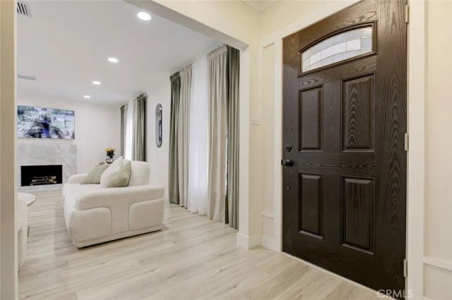 15556 Valerio, Van Nuys, CA 91406
