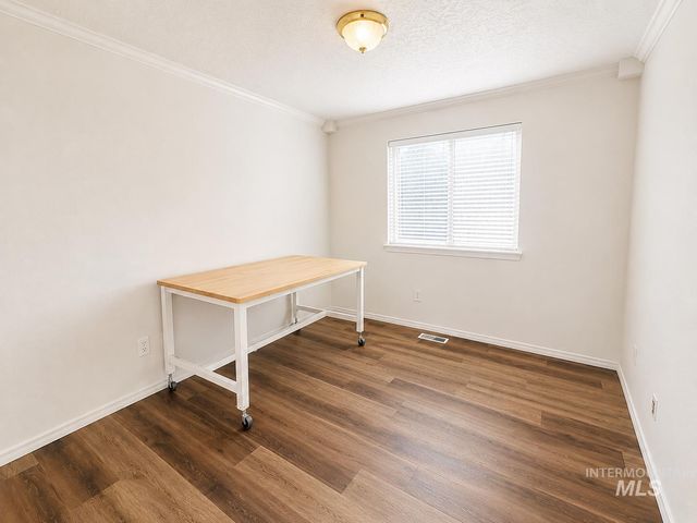 3200 Sherman Ct, Nampa, ID 83687