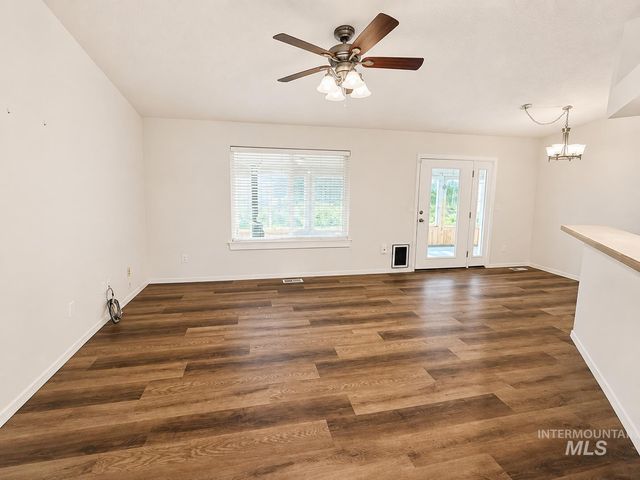 3200 Sherman Ct, Nampa, ID 83687
