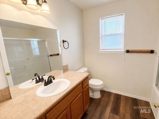 3200 Sherman Ct, Nampa, ID 83687