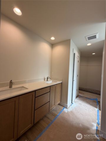 122 Salmon Drive, Wenatchee, WA 98801