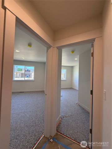 122 Salmon Drive, Wenatchee, WA 98801