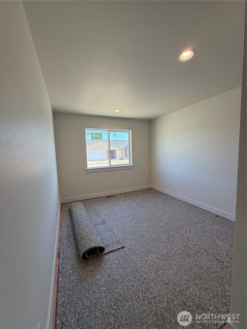 122 Salmon Drive, Wenatchee, WA 98801