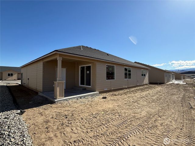 122 Salmon Drive, Wenatchee, WA 98801