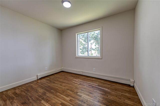 84 N 17th Street, Wheatley Heights, NY 11798