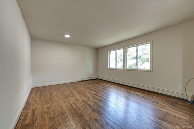 84 N 17th Street, Wheatley Heights, NY 11798