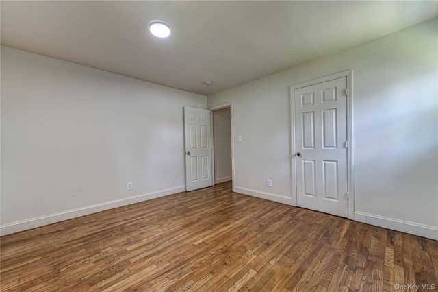 84 N 17th Street, Wheatley Heights, NY 11798
