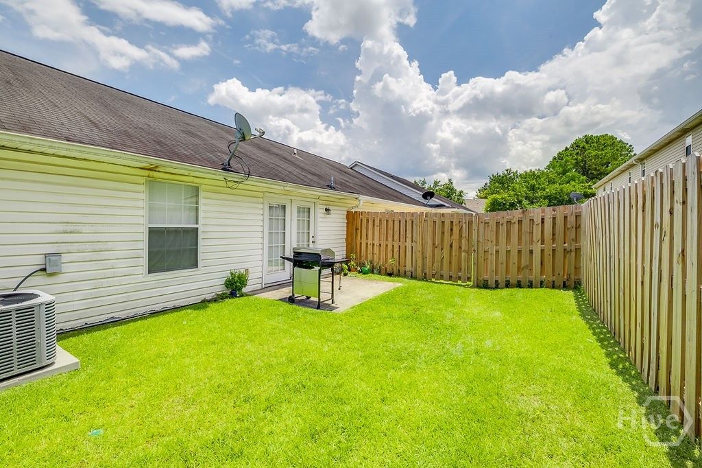 Image 23 of property listing at 125 E Towne Park Drive, Rincon, GA 31326