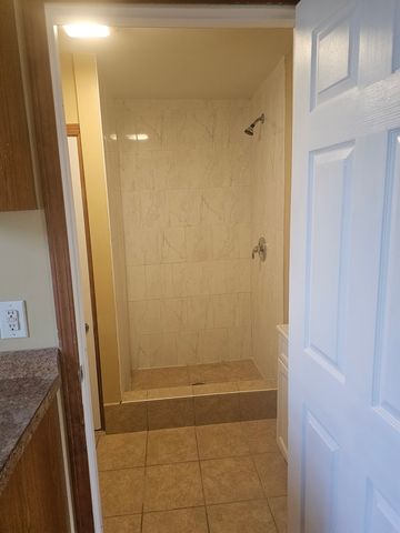 556 24th Avenue, Moline, IL 61265