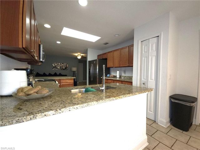 382 NE Genesee AVE, Port St. Lucie, FL 34983