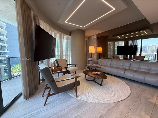 45 SW 9th Street 1401, Miami, FL 33130