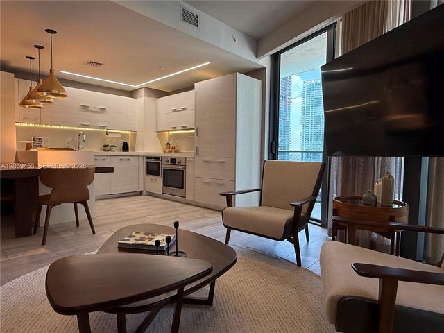 45 SW 9th Street 1401, Miami, FL 33130
