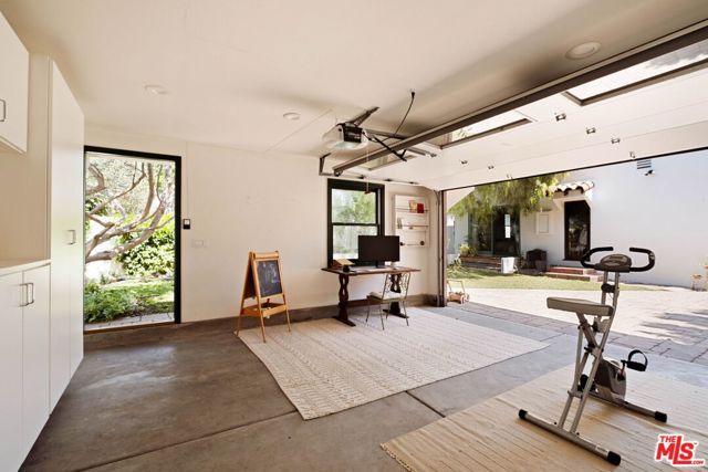 1781 S Garth Avenue, Los Angeles, CA 90035
