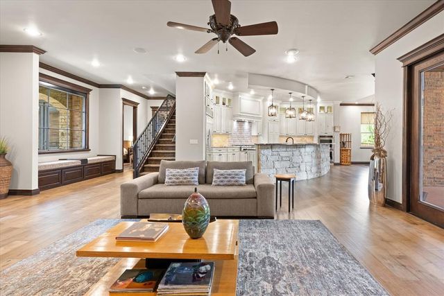 4708 Iron Horse Pass, Edmond, OK 73034
