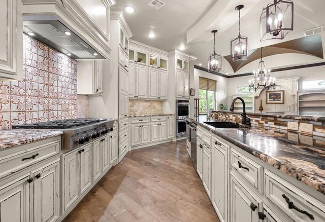 4708 Iron Horse Pass, Edmond, OK 73034