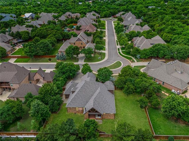 4708 Iron Horse Pass, Edmond, OK 73034
