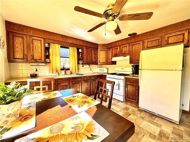 122 Strasmer Road, Cheektowaga, NY 14043