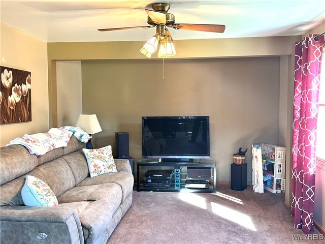 122 Strasmer Road, Cheektowaga, NY 14043