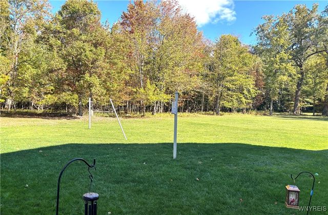 122 Strasmer Road, Cheektowaga, NY 14043