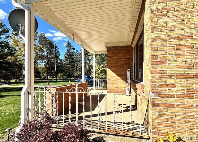 122 Strasmer Road, Cheektowaga, NY 14043