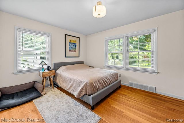 171 S Glengarry Road, Bloomfield Hills, MI 48301