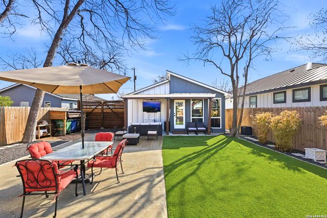 227 E BAYLOR, San Antonio, TX 78204