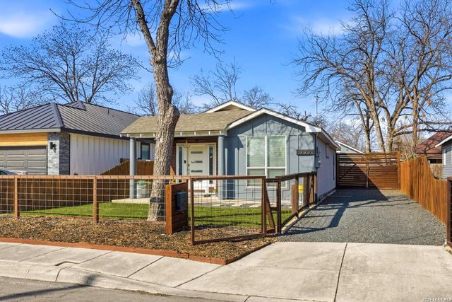 227 E BAYLOR, San Antonio, TX 78204