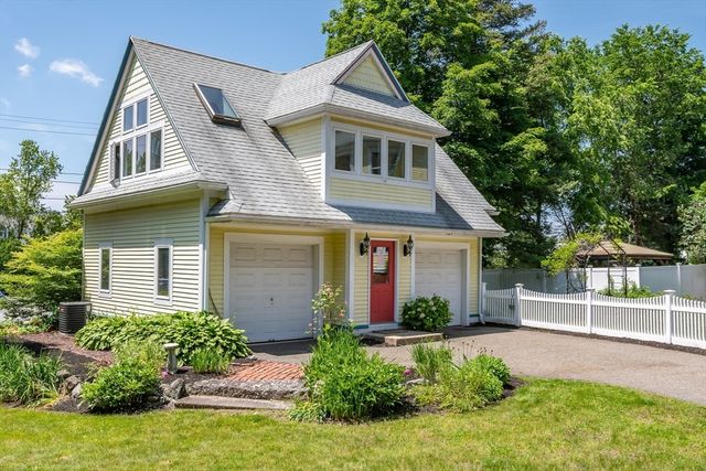 8 Charles St, Natick, MA 01760