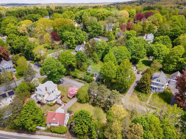 8 Charles St, Natick, MA 01760