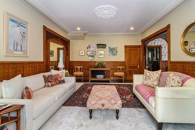 8 Charles St, Natick, MA 01760