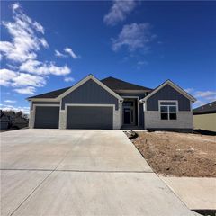 2318 Larkspur Lane, Kearney, MO 64060