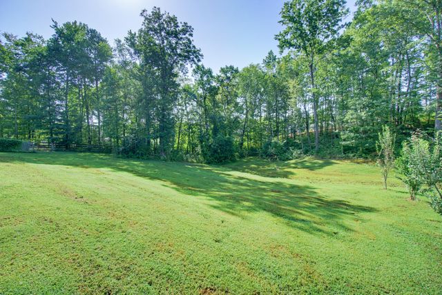 11964 Armstrong Road, Soddy Daisy, TN 37379