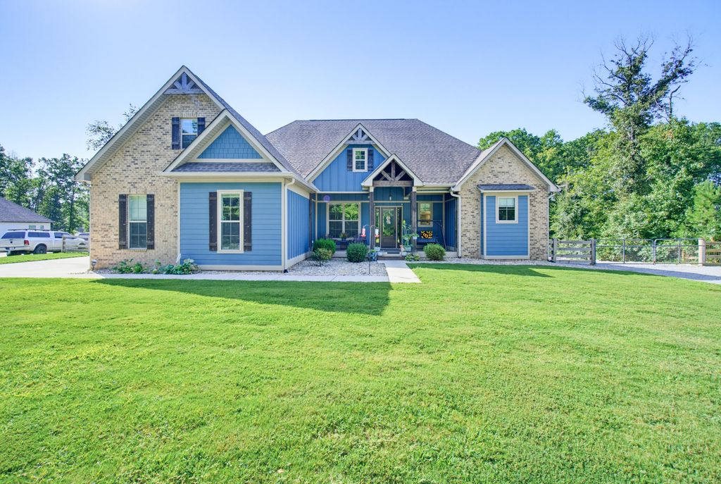 11964 Armstrong Road, Soddy Daisy, TN 37379