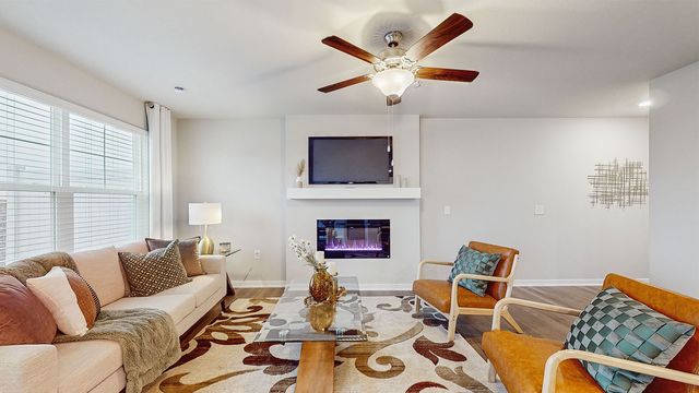 9433 Lovegrass Drive SW, Cedar Rapids, IA 52404