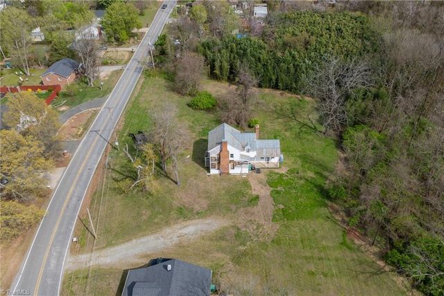 606 E Springfield Road, High Point, NC 27263