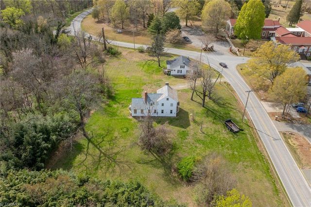 606 E Springfield Road, High Point, NC 27263