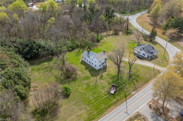 606 E Springfield Road, High Point, NC 27263