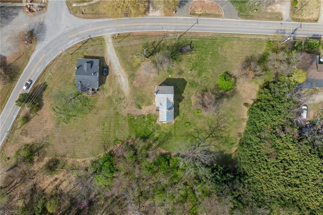 606 E Springfield Road, High Point, NC 27263