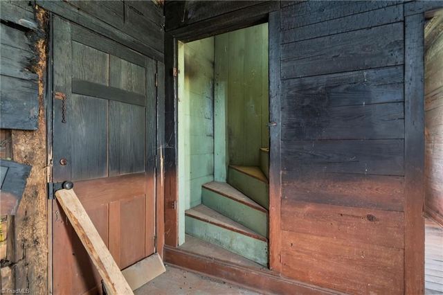 606 E Springfield Road, High Point, NC 27263