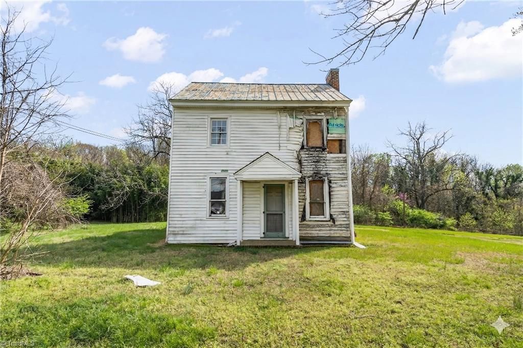 606 E Springfield Road, High Point, NC 27263