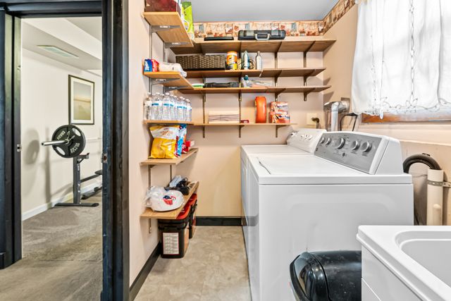 325 Hillandale Drive, Round Lake, IL 60073